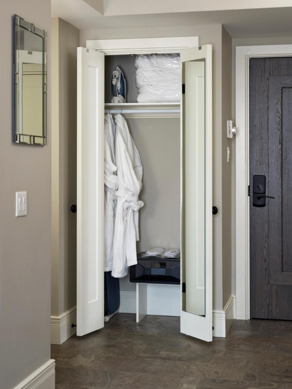 Queen Room - Disability Access